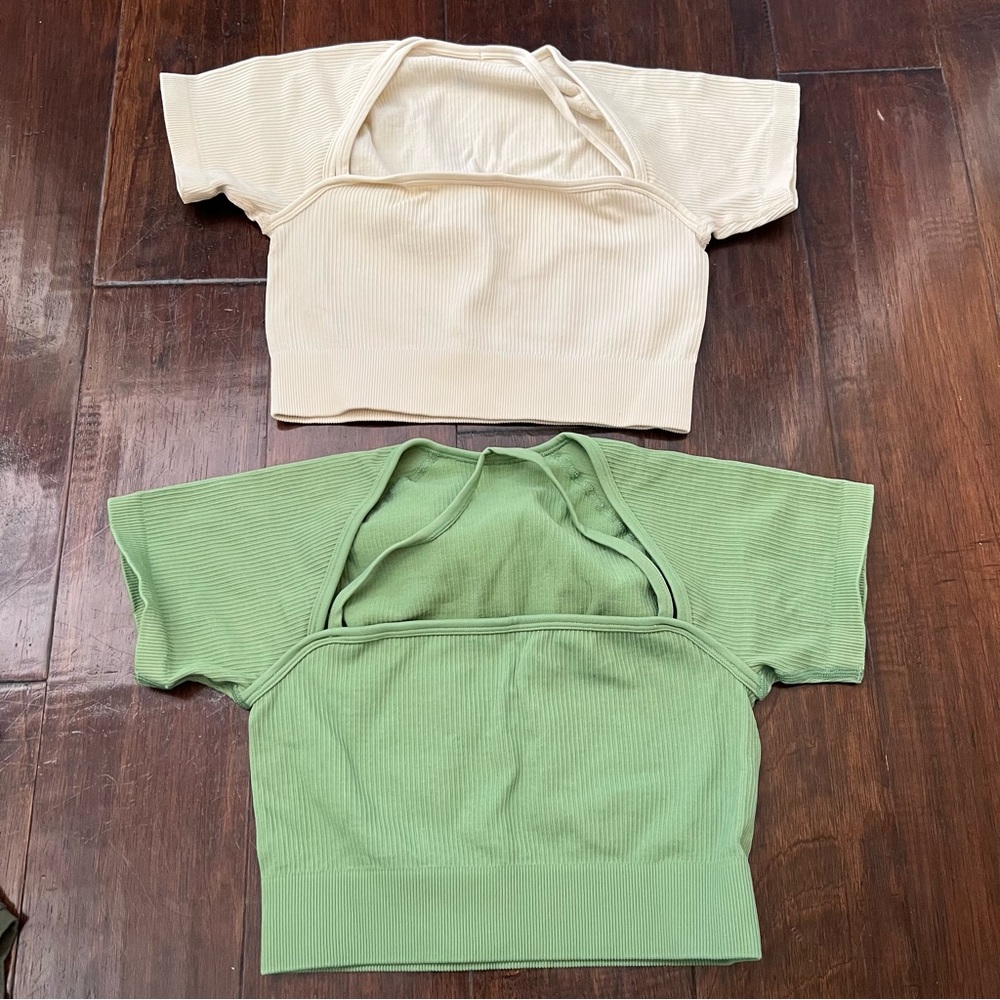 Set of 2 tops